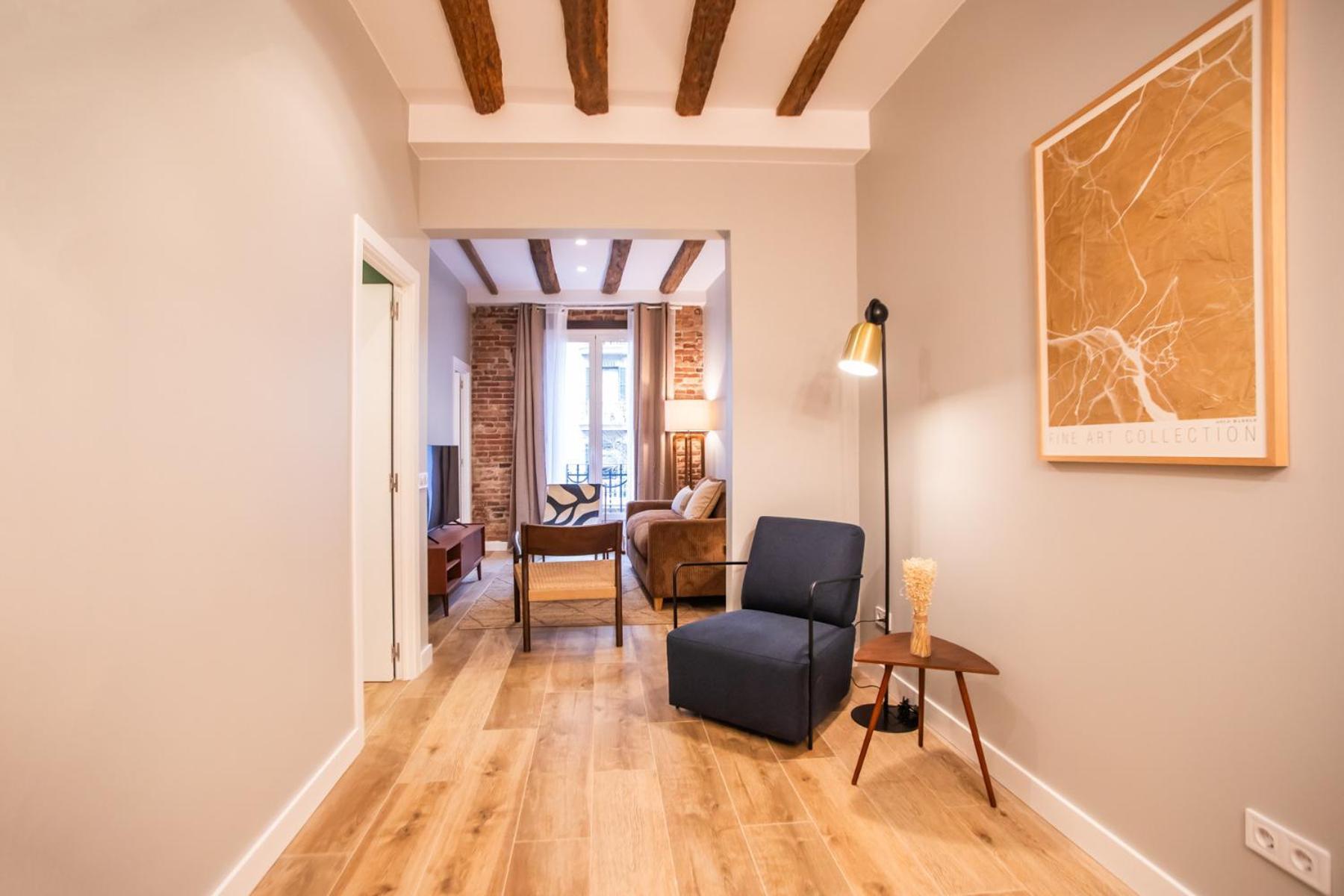 P3mal1076- Beautiful 2br Newly Refurbished Appartement *